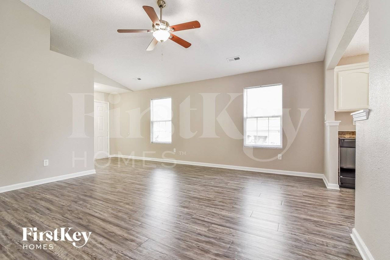 6007 Prairie Meadow Dr - Photo 4 of 15