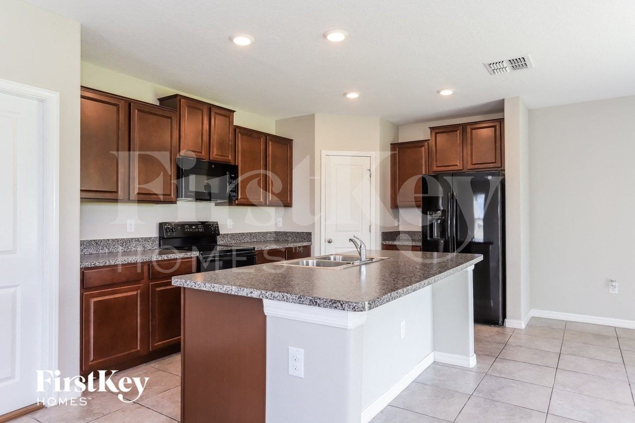 5103 Brickwood Rise Dr - Photo 4 of 16