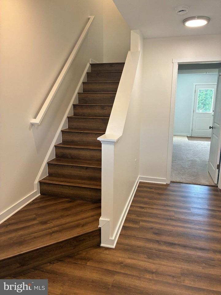 107 Olga Dr - Photo 2 of 31