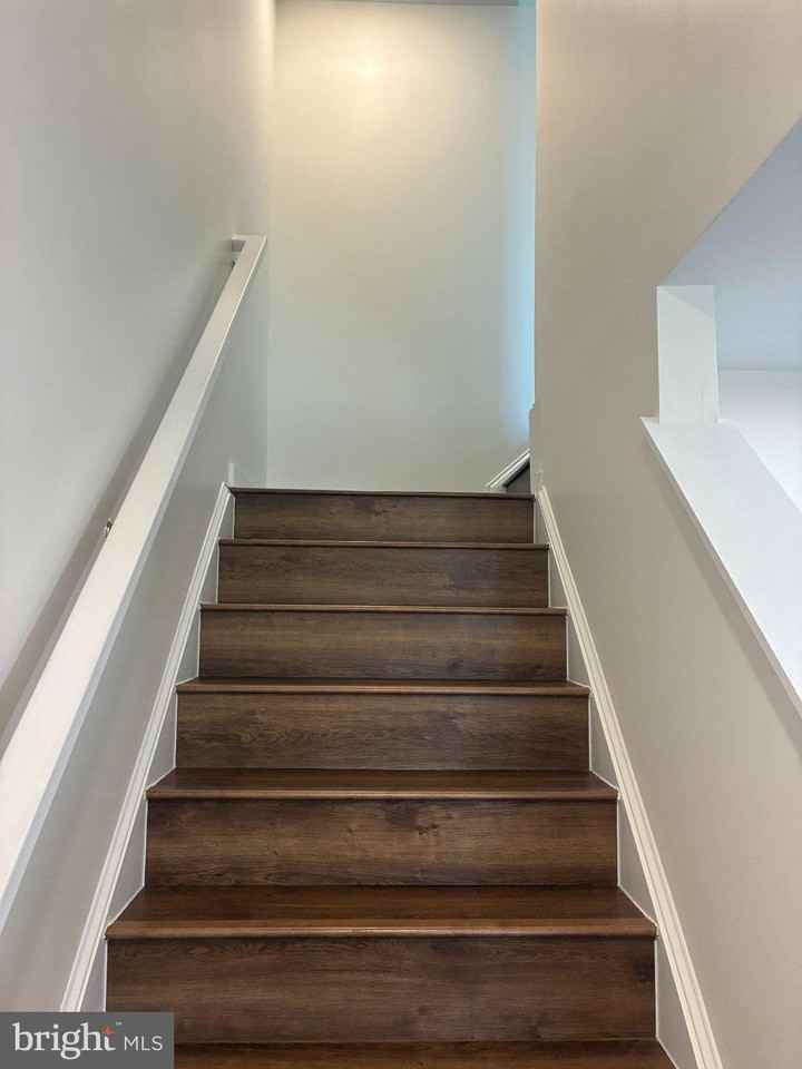 107 Olga Dr - Photo 3 of 31