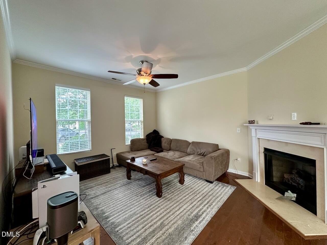 854 Cupola Dr - Photo 4 of 18