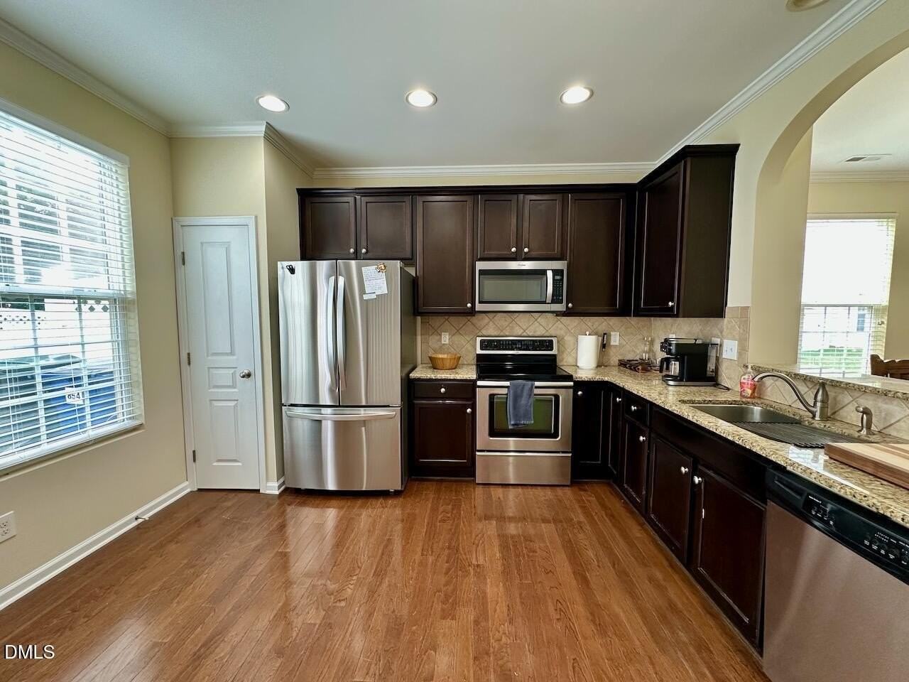 854 Cupola Dr - Photo 7 of 18