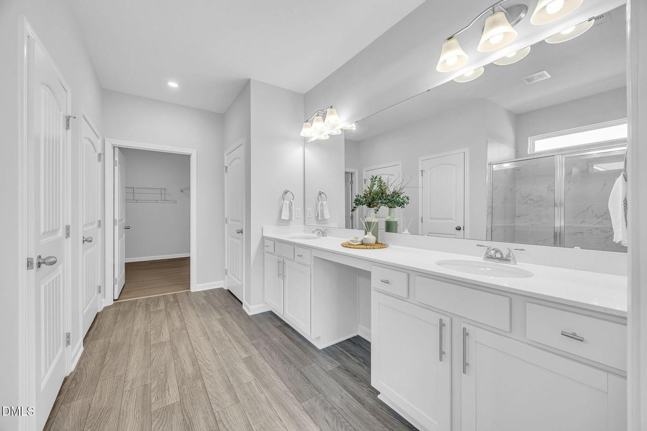 15 Bristow Ct - Photo 5 of 17