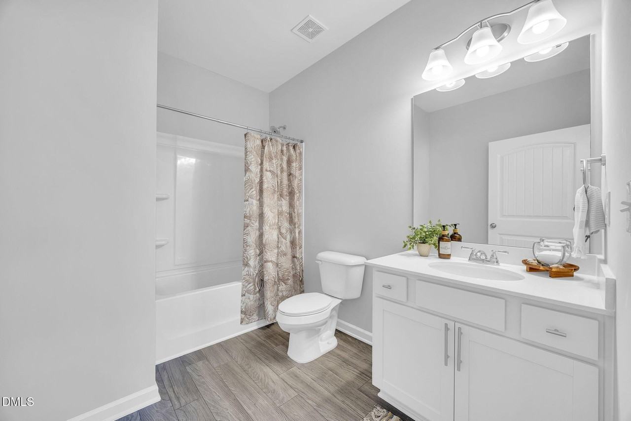 15 Bristow Ct - Photo 7 of 17