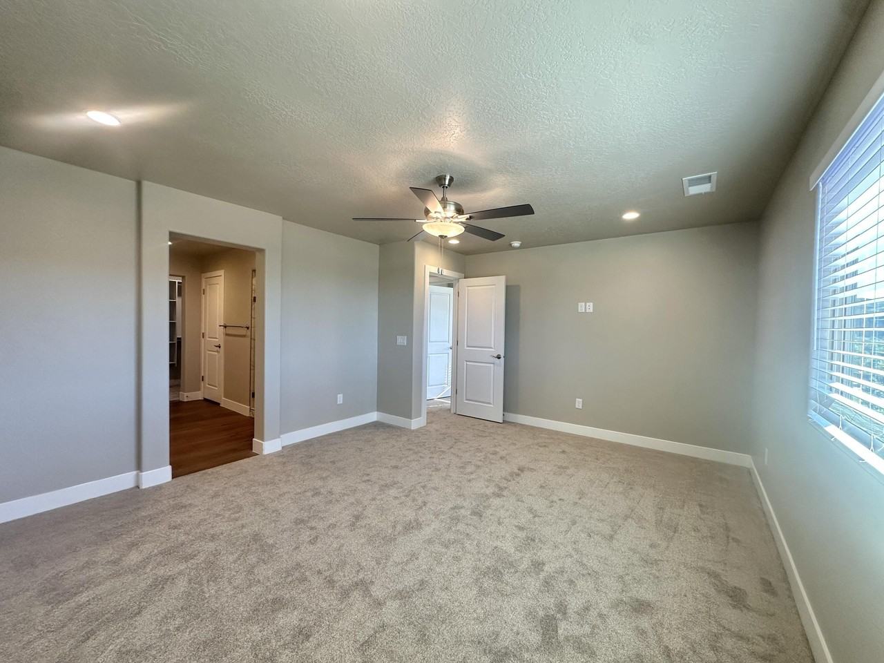 455 W 405 N - Photo 7 of 13