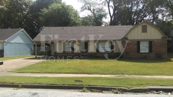 featured image of 3528 Amesbury St