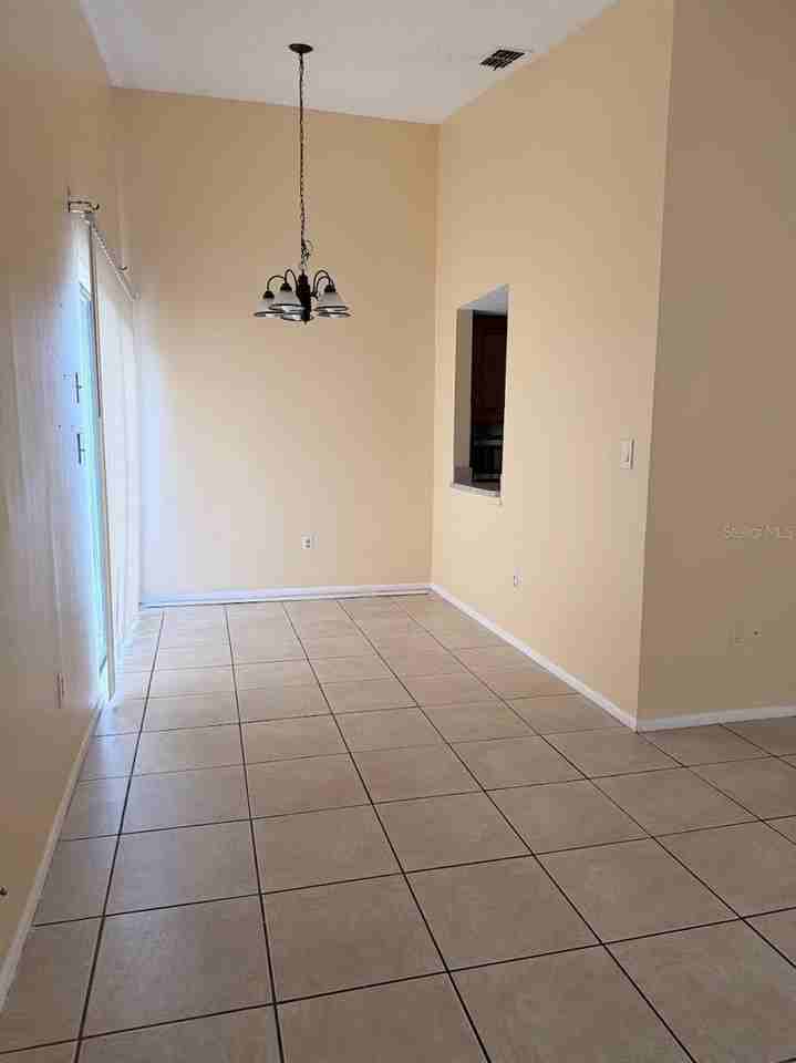 8027 Pinehurst Dr - Photo 7 of 10