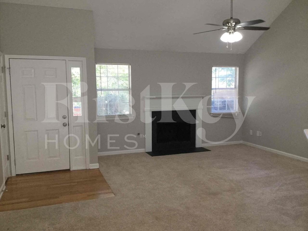 280 Lazy Hollow Ln - Photo 4 of 15