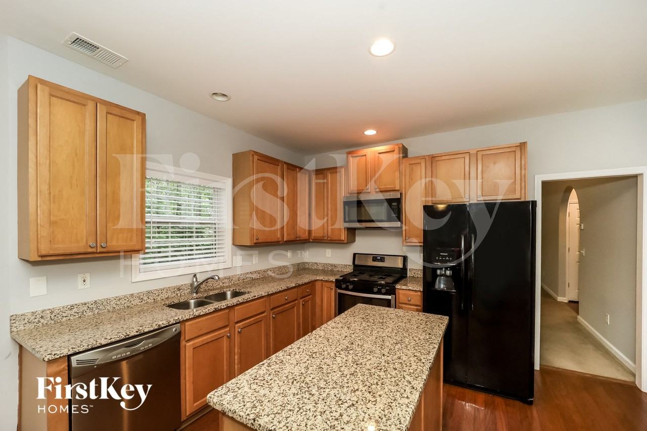 269 Hunt Creek Dr - Photo 5 of 15