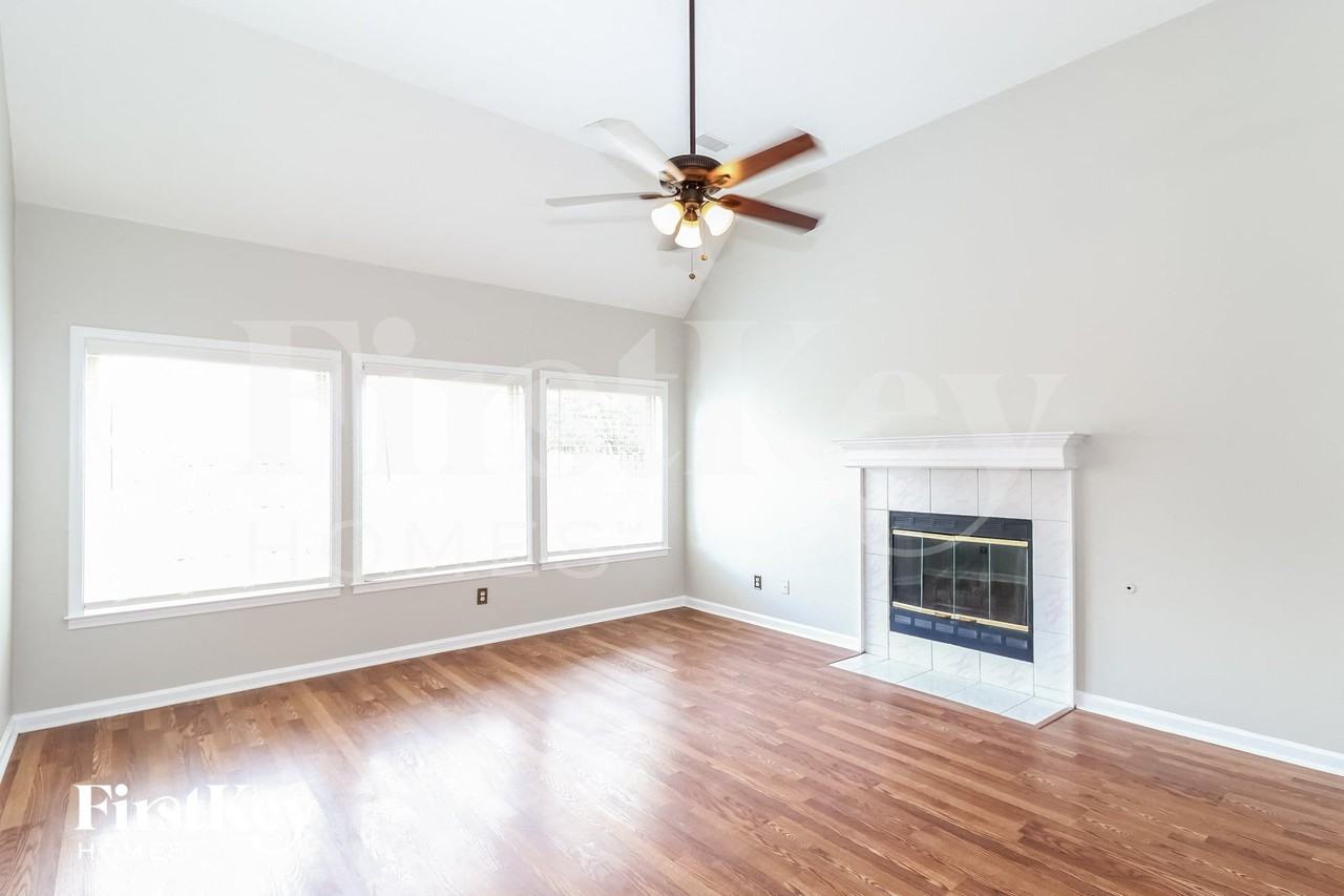 2599 Hearth Stone Dr - Photo 3 of 15