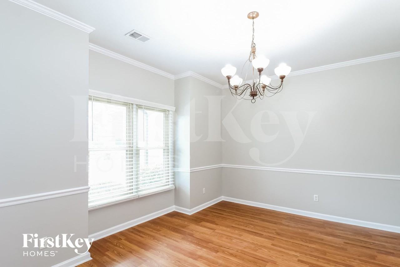 2599 Hearth Stone Dr - Photo 5 of 15