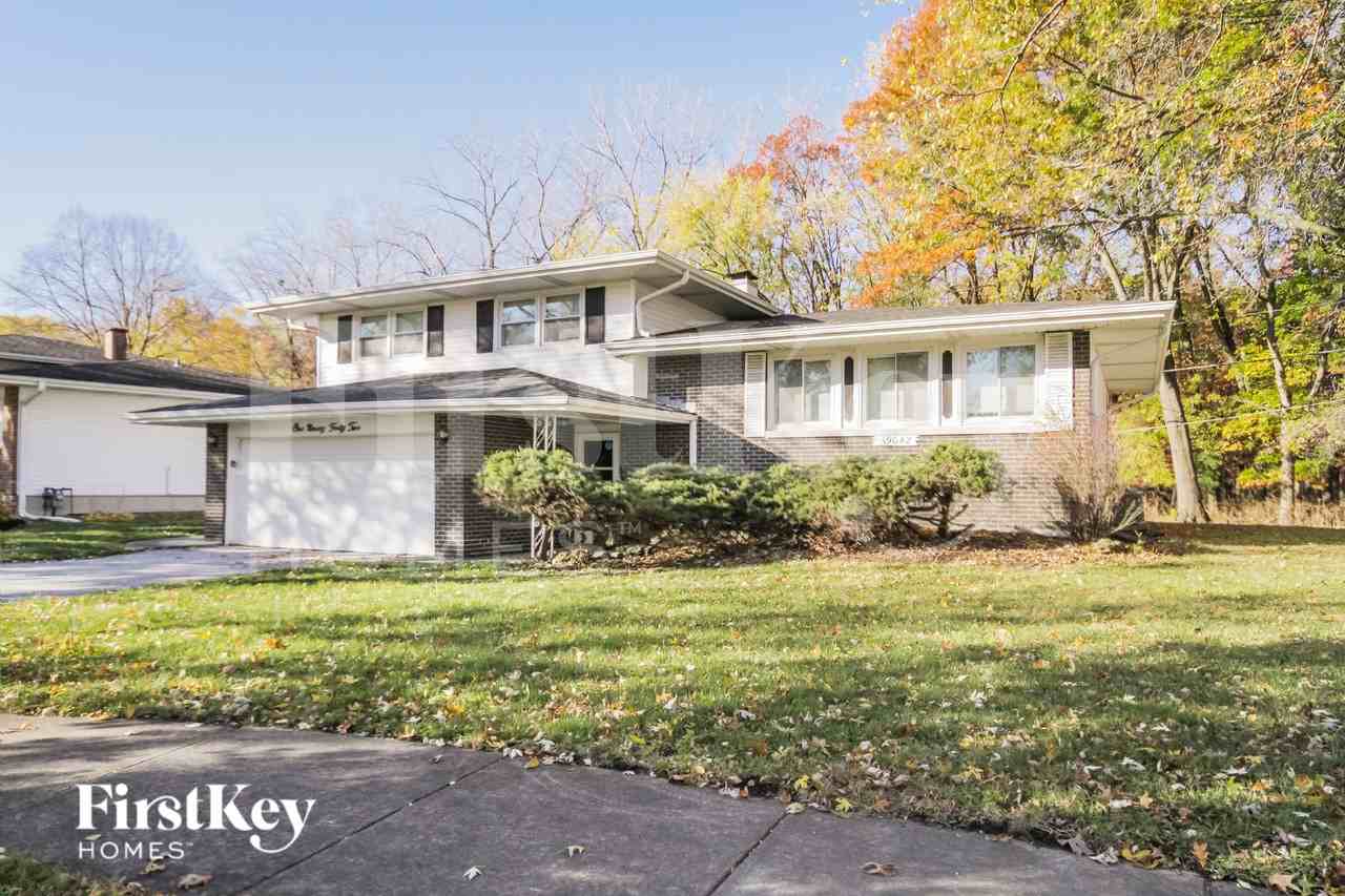 19042 Wildwood Ave - Photo 2 of 16