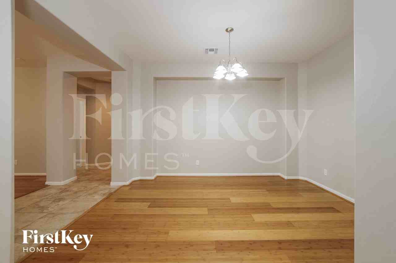 17642 W Post Dr - Photo 4 of 15