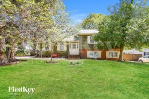featured image of 1714 Clarendon Dr