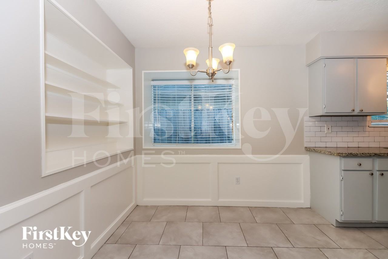 16310 Forest Bend Ave - Photo 5 of 16