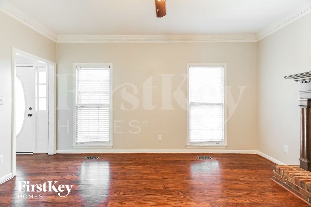 1478 Secretariat Dr - Photo 4 of 19