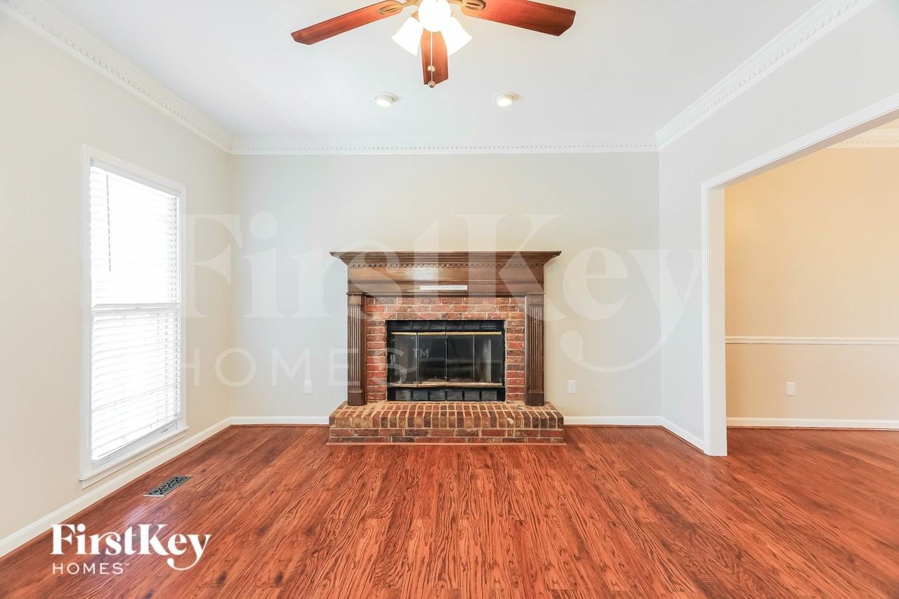 1478 Secretariat Dr - Photo 5 of 19