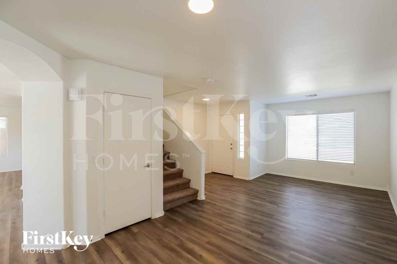 12435 W El Nido Ln - Photo 4 of 16