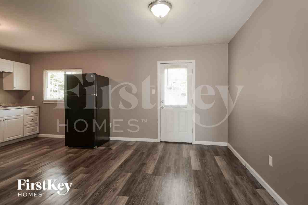 115 Brower Dr - Photo 5 of 16