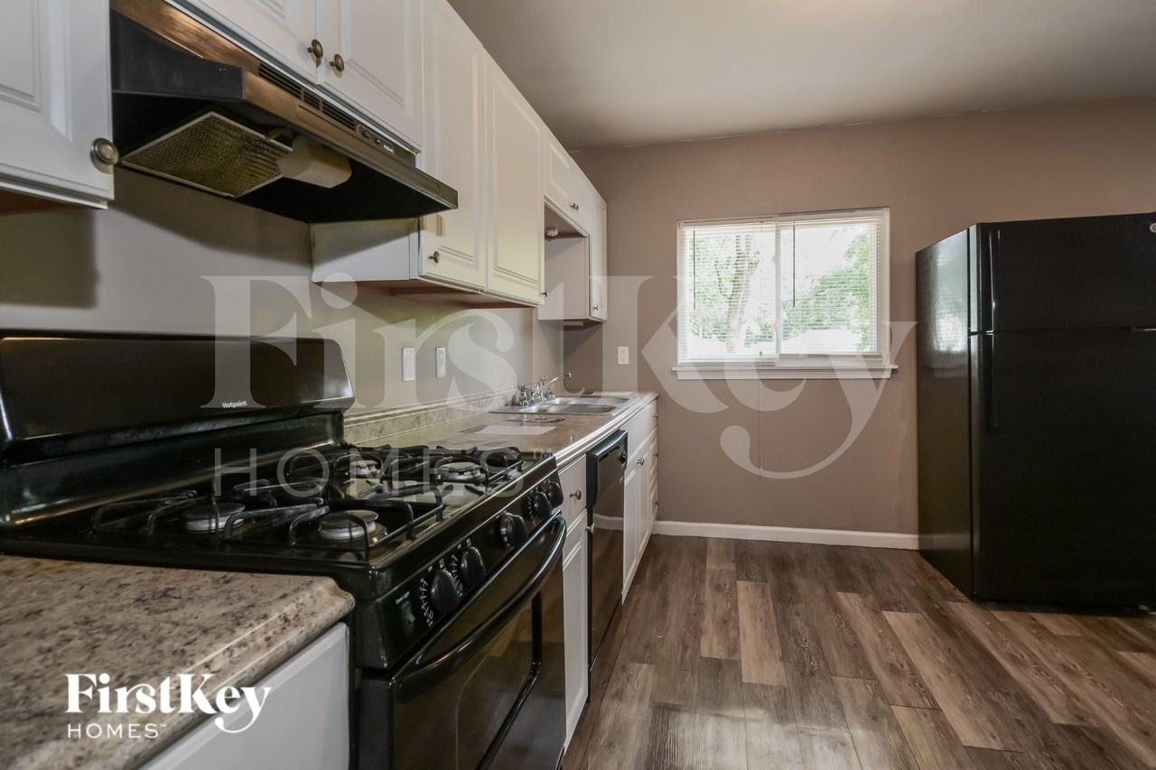 115 Brower Dr - Photo 7 of 16