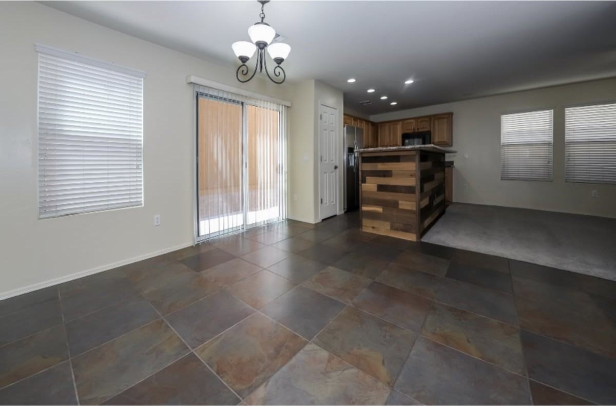 8021 E Judicial St - Photo 5 of 28