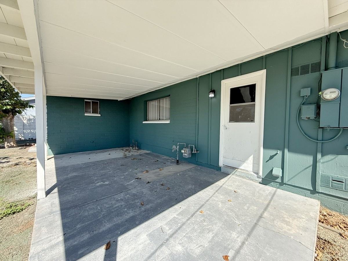 12812 N 111th Dr - Photo 7 of 32