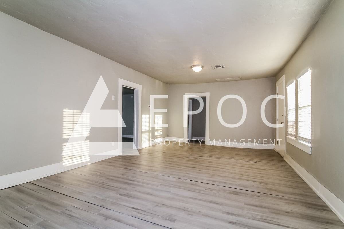 531 S Ponca Ave - Photo 7 of 15