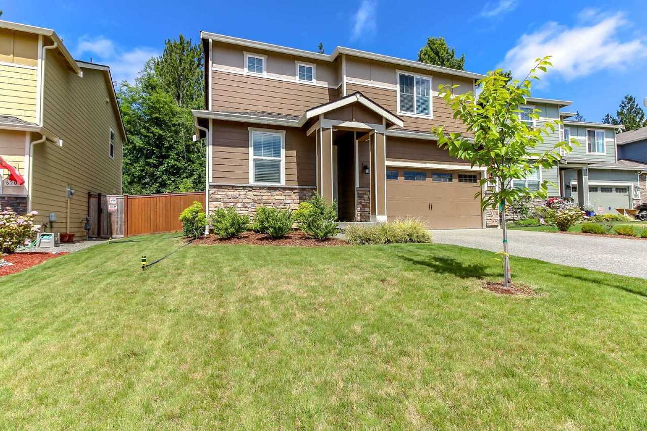 6505 Summerwood Dr E - Photo 2 of 50