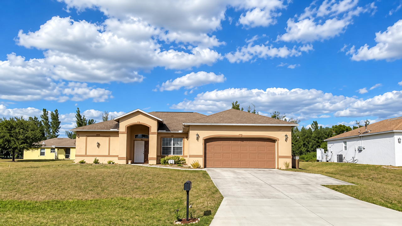 113 Tropicana Pkwy E - Photo 2 of 29