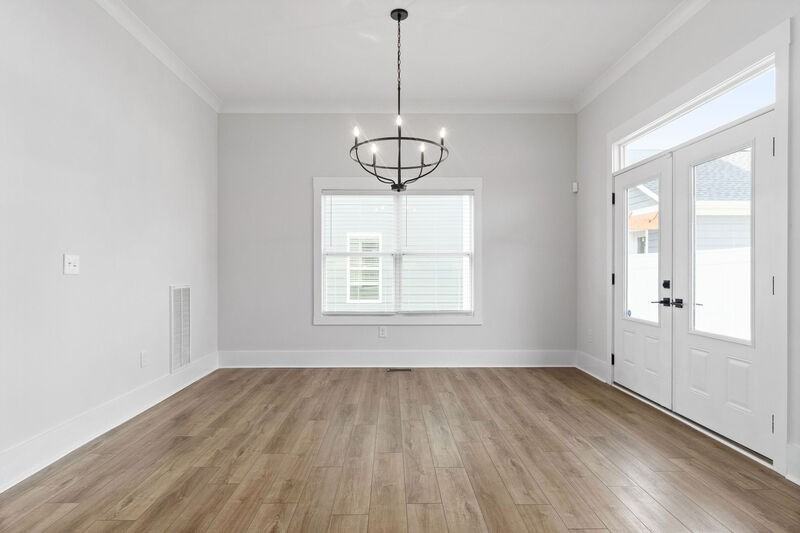 386 Augusta Ave #NA - Photo 4 of 16