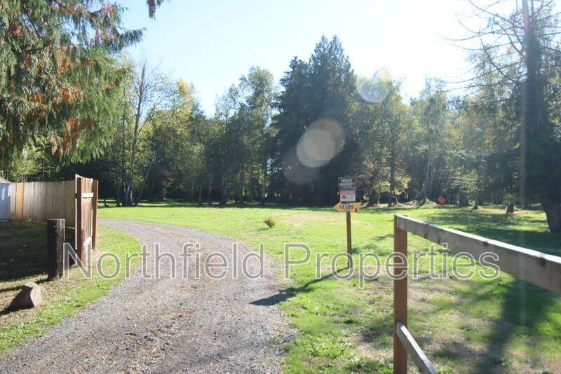 12105 26th Ave Ne #B - Photo 3 of 50