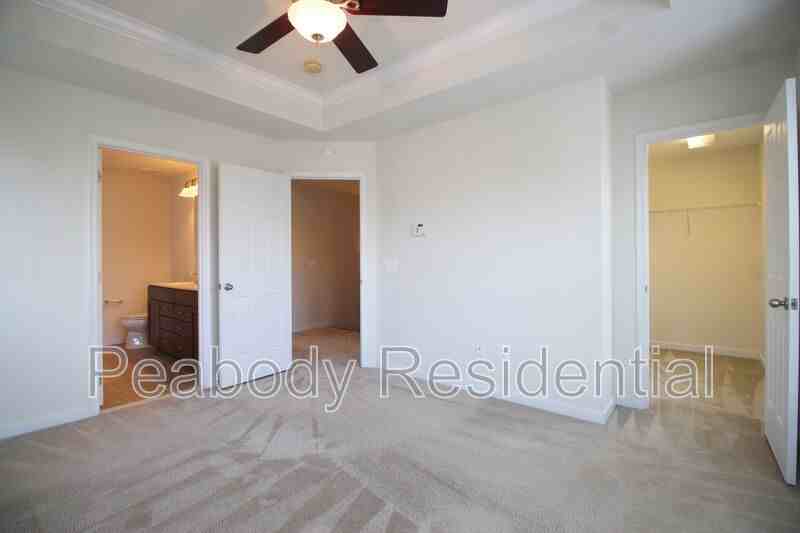 5800 Foley St - Photo 3 of 27