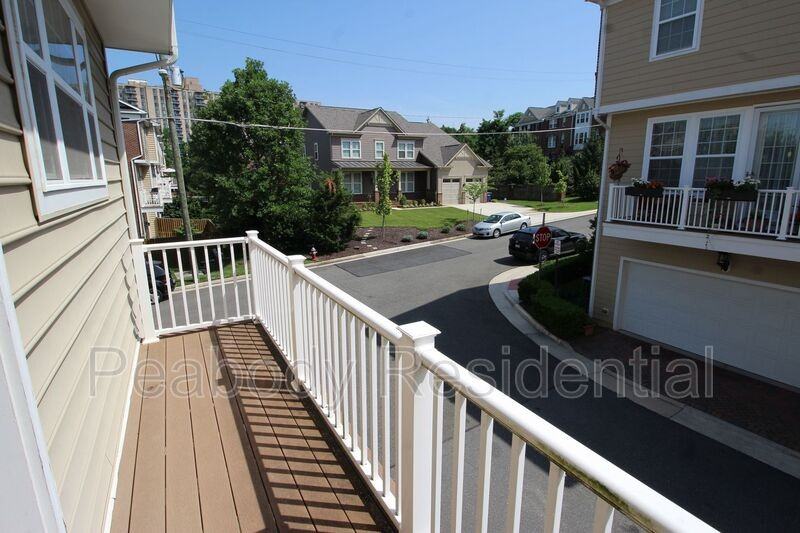 5800 Foley St - Photo 4 of 27