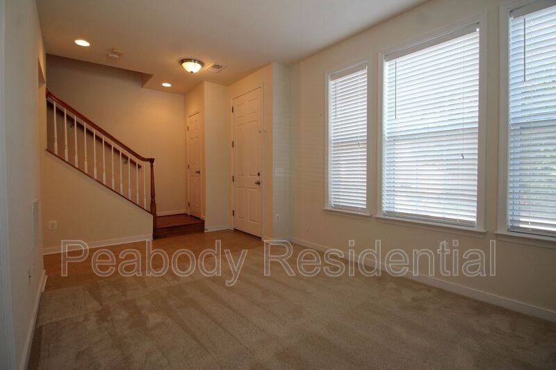 5800 Foley St - Photo 5 of 27