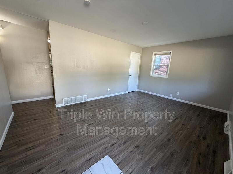 1380 Cove Ln - Photo 7 of 50