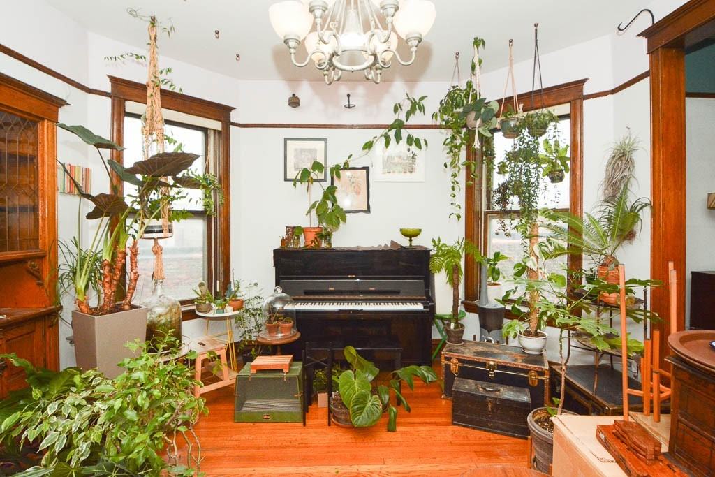 2627 W Walton St #3 - Photo 6 of 21