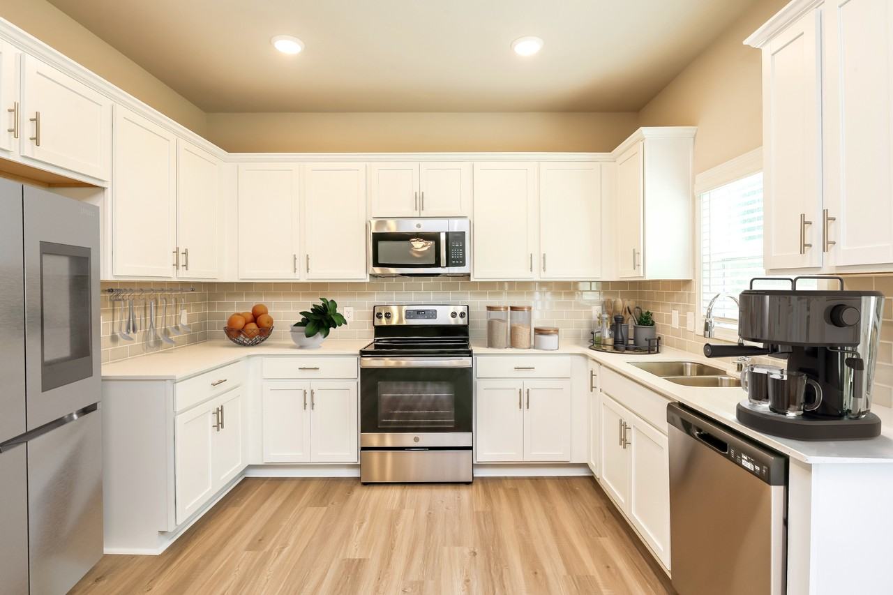3402 SE Sugarberry Dr. - Photo 2 of 24