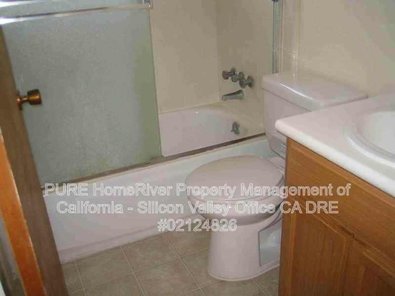 122 Towne Ter #6 - Photo 4 of 6