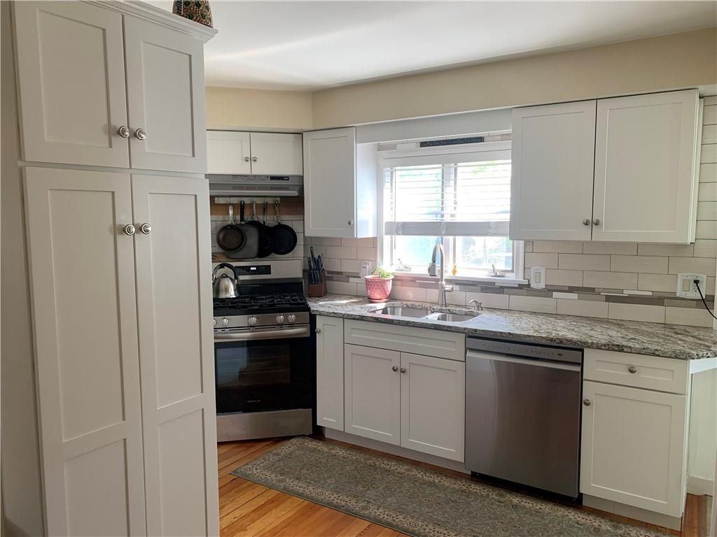 20 Farm St - Photo 2 of 19