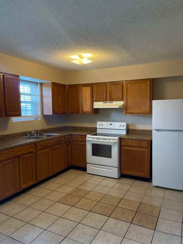 6220 Arts St - Photo 3 of 5