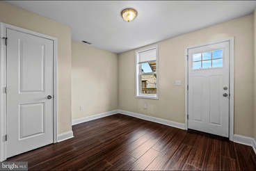 3130 Foster Ave - Photo 2 of 6