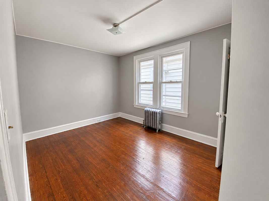 33 Franklin Ave ##1 - Photo 6 of 12