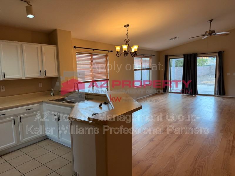 15819 W Yavapai St - Photo 4 of 16