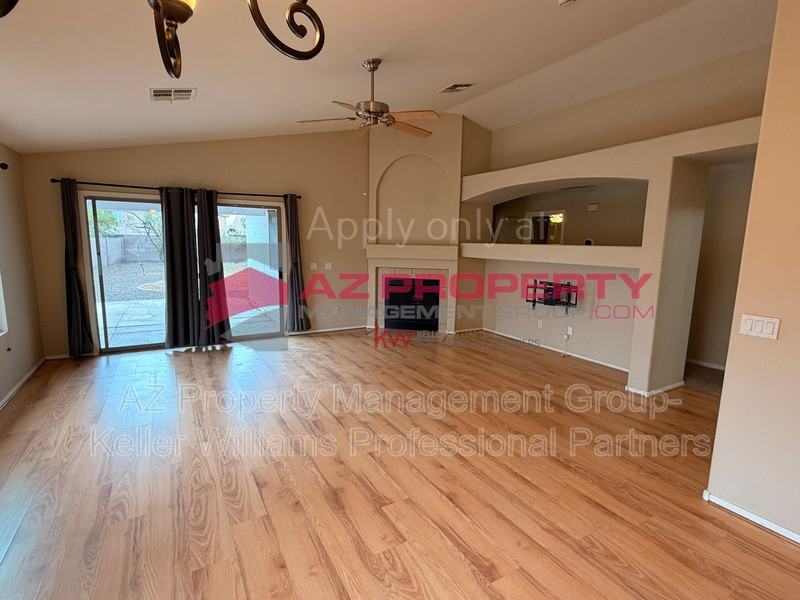 15819 W Yavapai St - Photo 6 of 16
