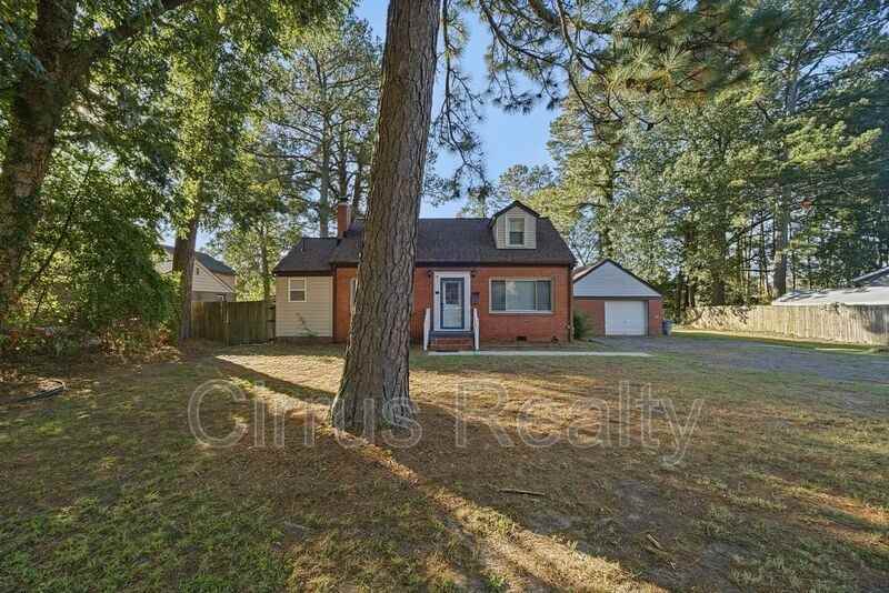 521 Rogers Ave - Photo 2 of 26