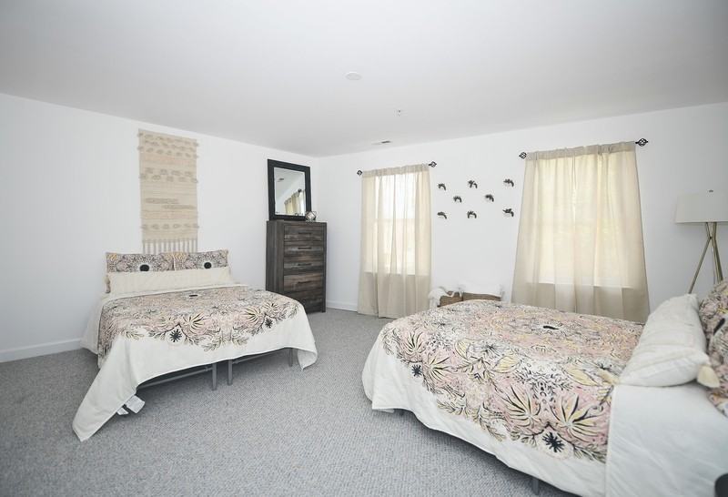 1624 Light St - Photo 7 of 19