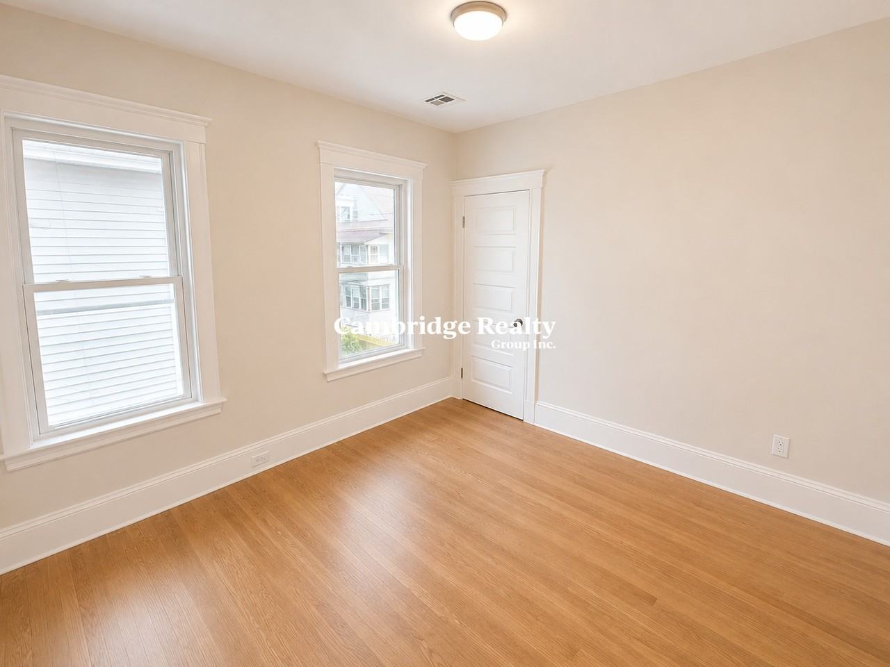 9 Bradford Ave #2T - Photo 5 of 12