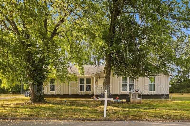205 Hunter Dr #A - Photo 2 of 21