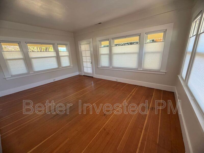 310 Low Gap Rd - Photo 4 of 42