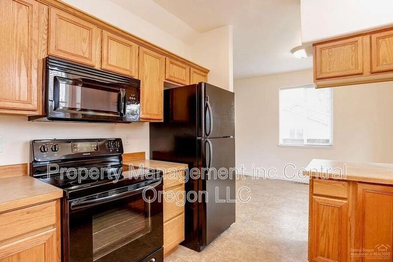 2524 Sw Cascade Mountain Ln - Photo 3 of 18